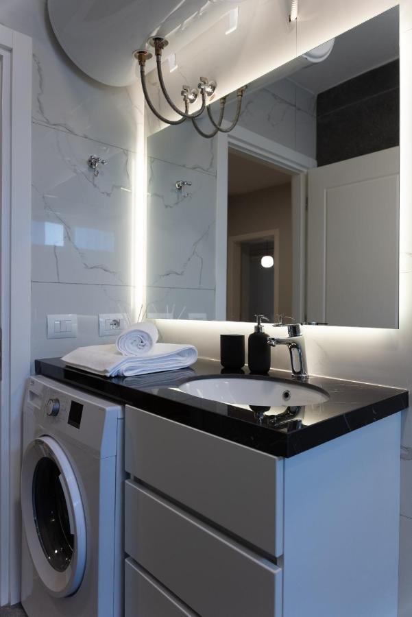 City Center Apartment ティラナ エクステリア 写真
